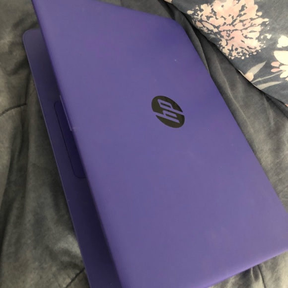 Hp laptop with charger included! - Picture 1 of 3